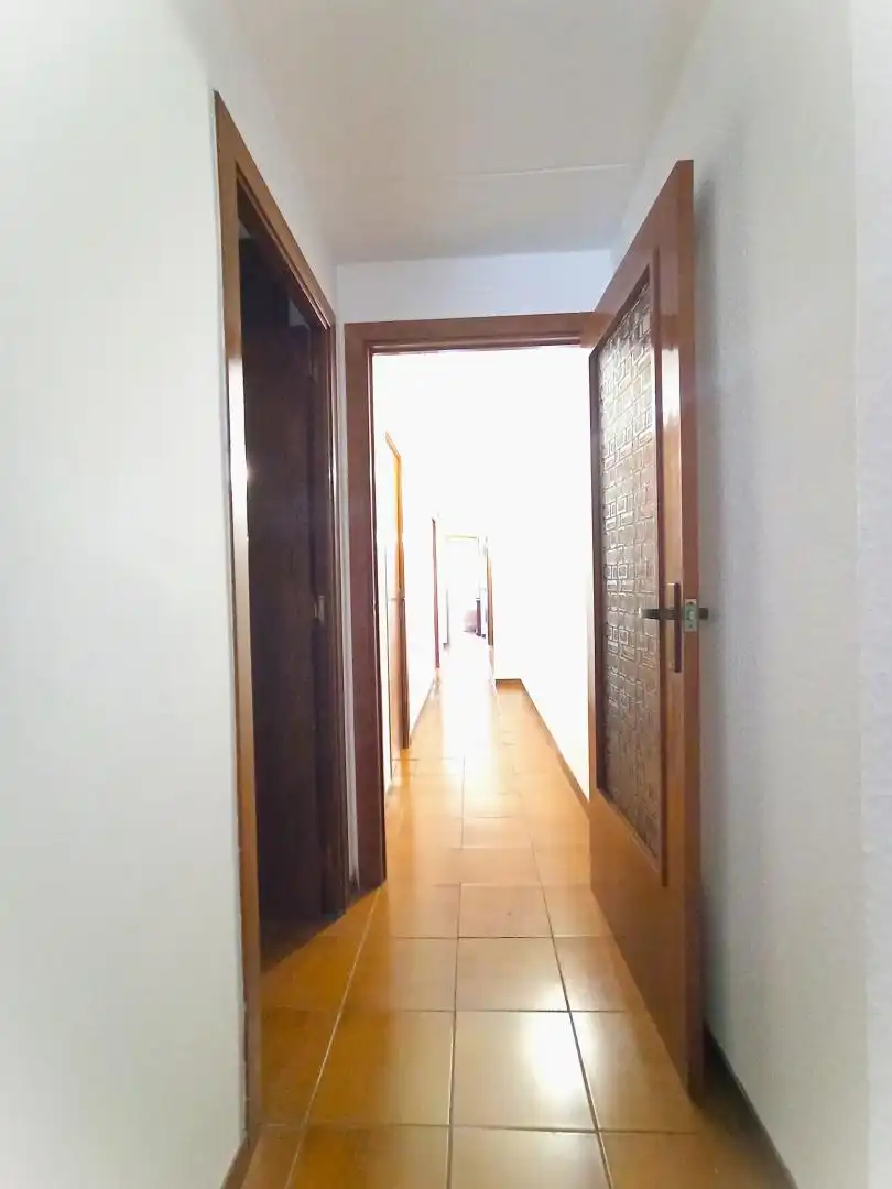 Flat for rent in de Sunyer, Ponent