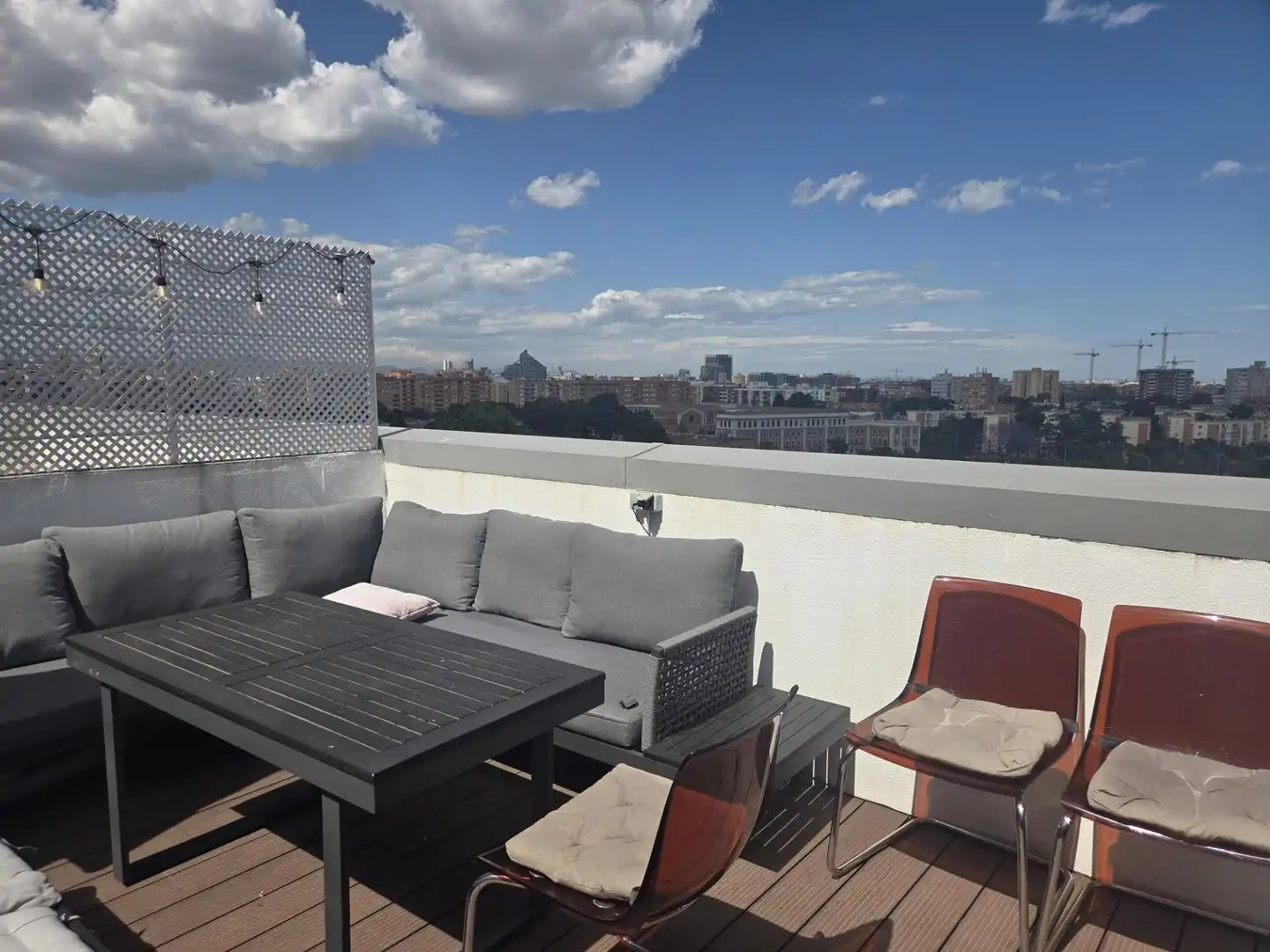 Terrasse von Dachboden zum Verkauf in Valencia mit Klimaanlage, Terrasse und Möbliert