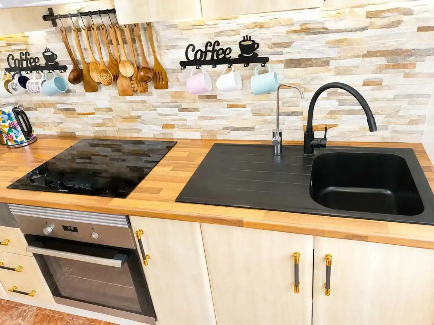 Kitchen of Flat for sale in Cartagena  with Air Conditioner and Balcony