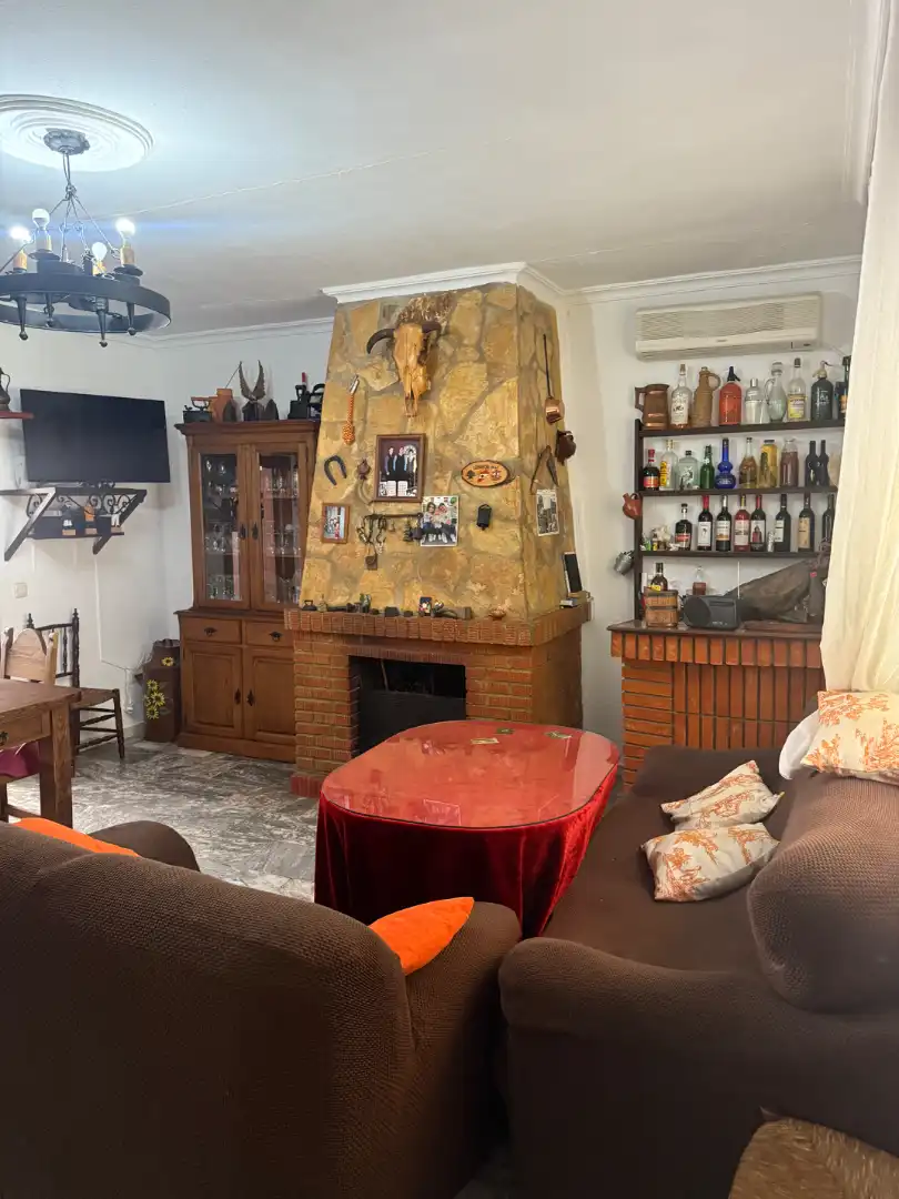 Sala de estar de Finca rústica en venta en Badajoz con Aire acondicionado, Calefacción y Jardín privado