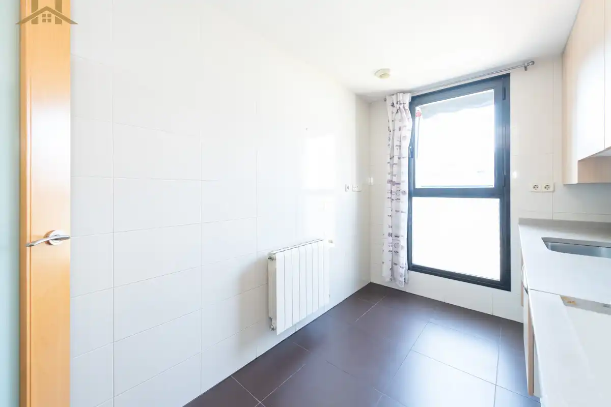 Habitación de Piso en venta en Pinto con Calefacción, Trastero y Piscina comunitaria