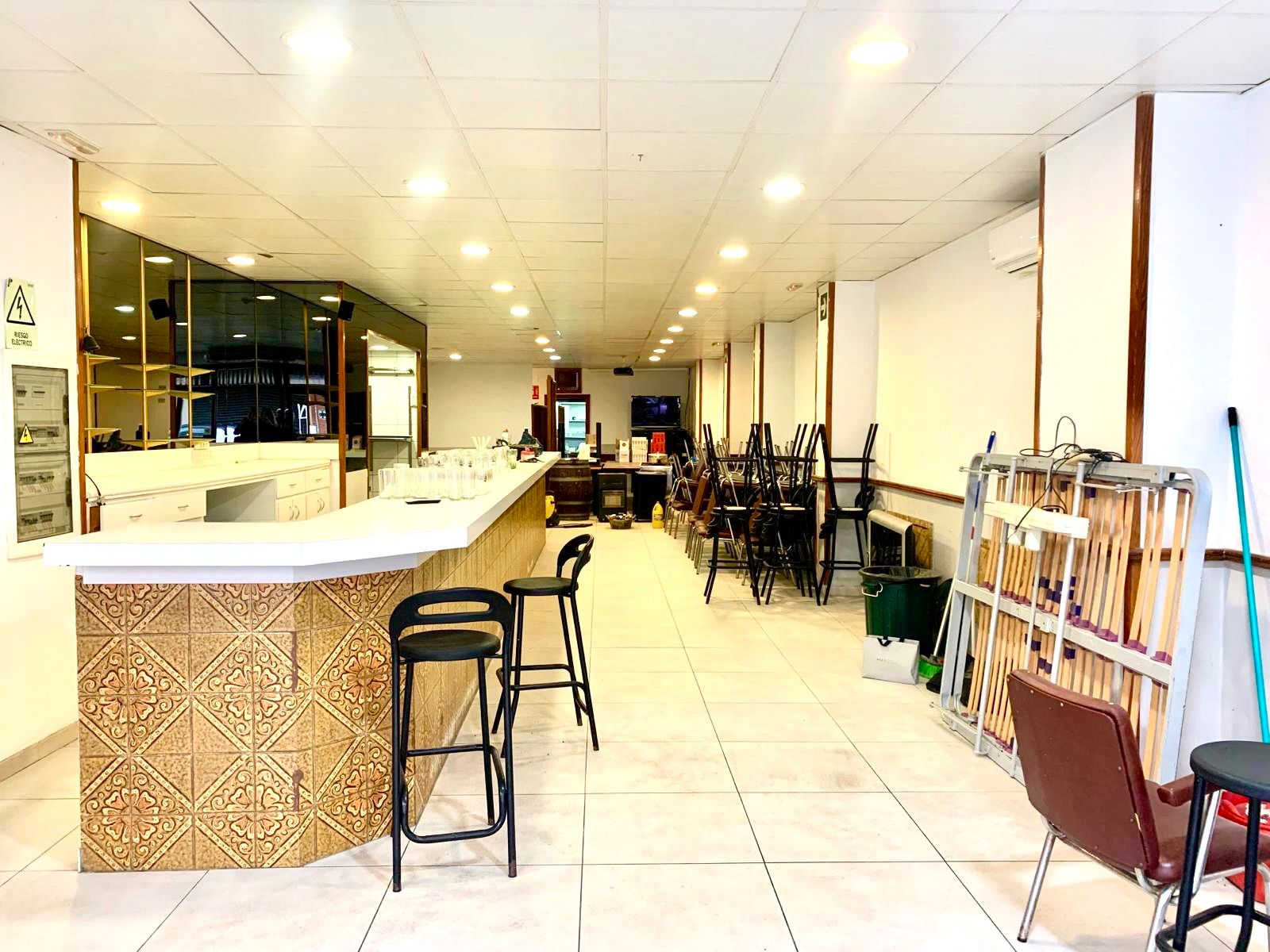 Premises for sale in  Palma de Mallorca  with Air Conditioner and Terrace