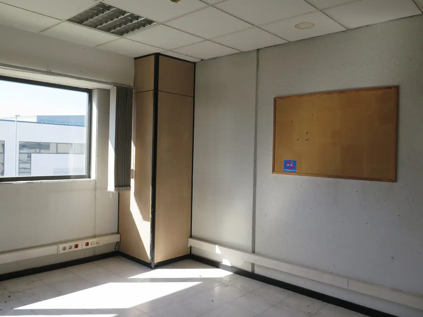 Nau industrial de lloguer en Santa Eugènia