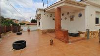 Vista exterior de Casa o xalet en venda en Santa Oliva amb Terrassa