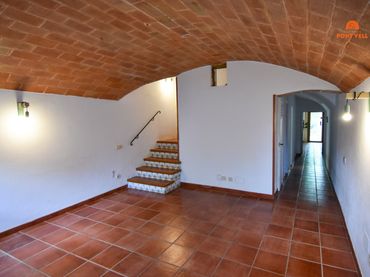 Adossat amb balcó en venda a La Bisbal d'Empordà