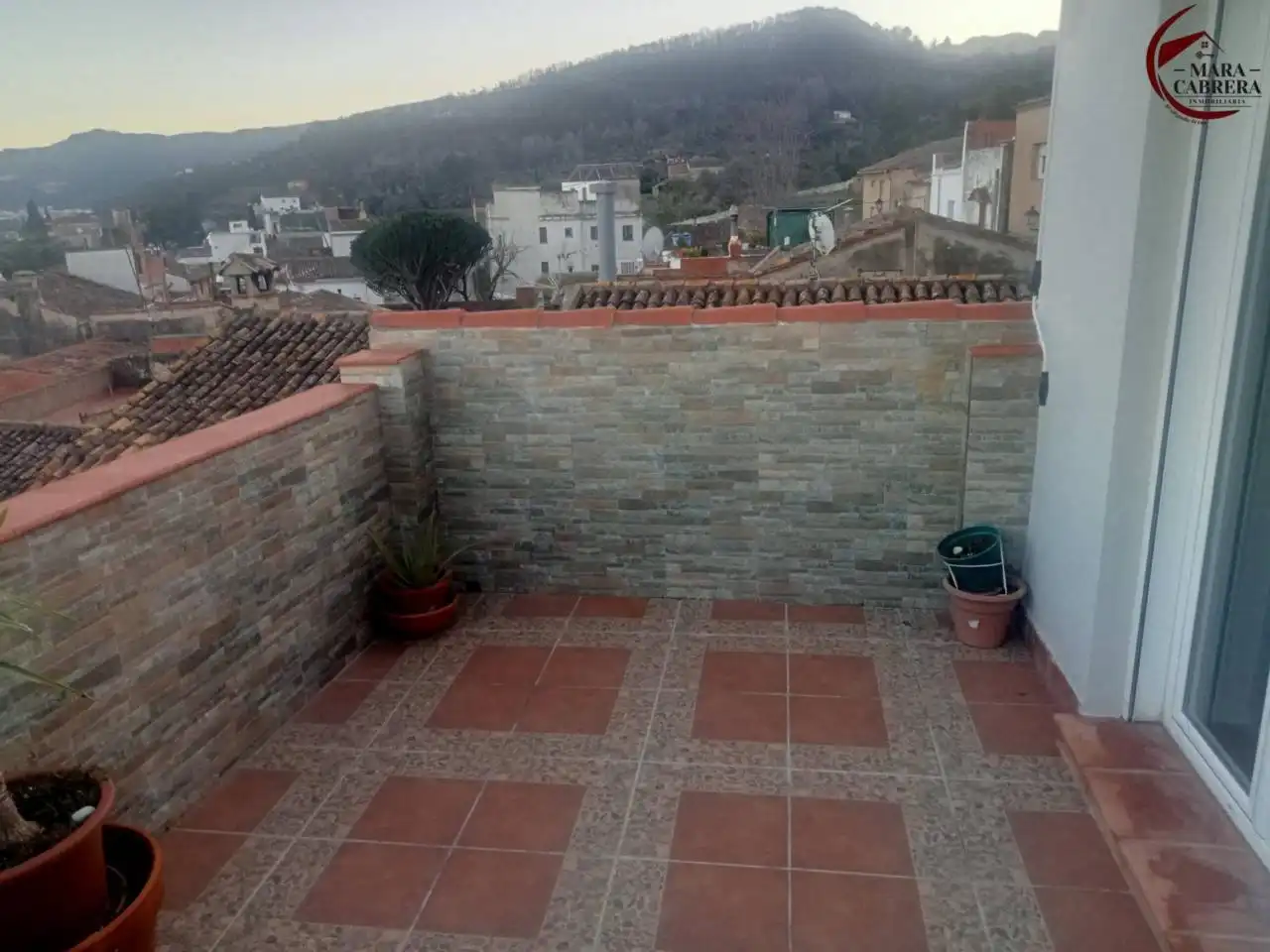 Terrasse von Haus oder Chalet zur Miete in Ador mit Terrasse und Möbliert