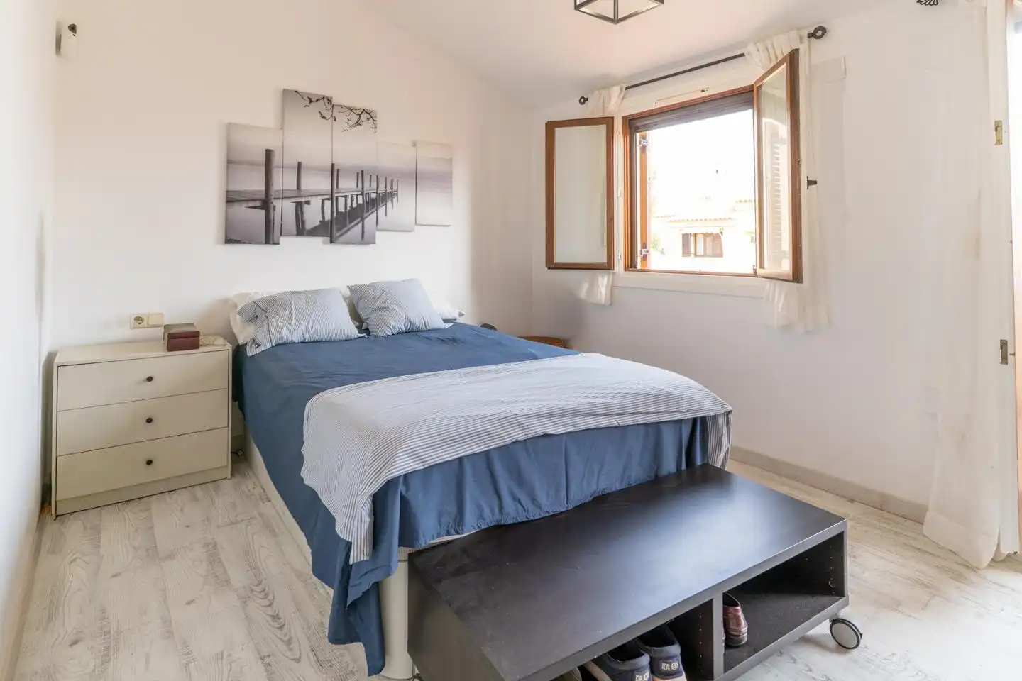 Bedroom of Detached homes for sale in Santa Pola  with Air Conditioner, Private garden and Parquet flooring
