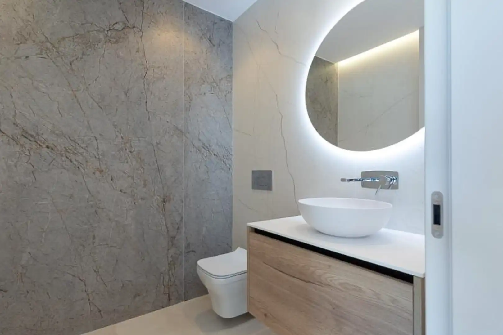 Bany de Apartament en venda en Benidorm amb Aire condicionat, Calefacció i Terrassa