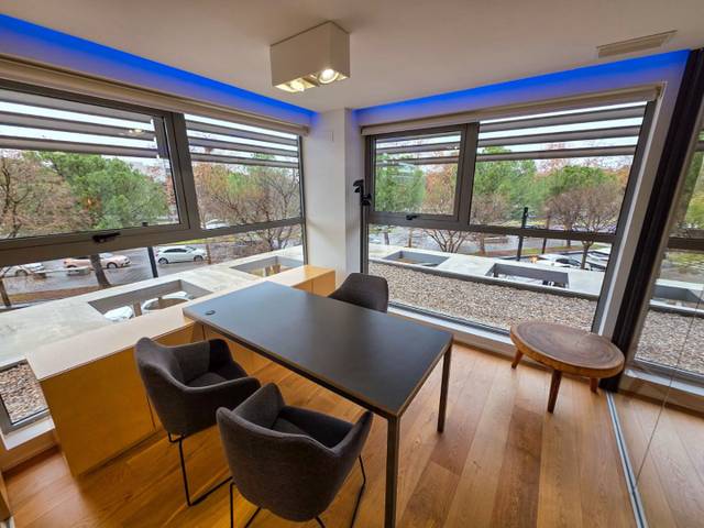 Oficina en Alquiler en Avenida Camp de Morvedre, 115 en Ciutat del Transport - La Salera