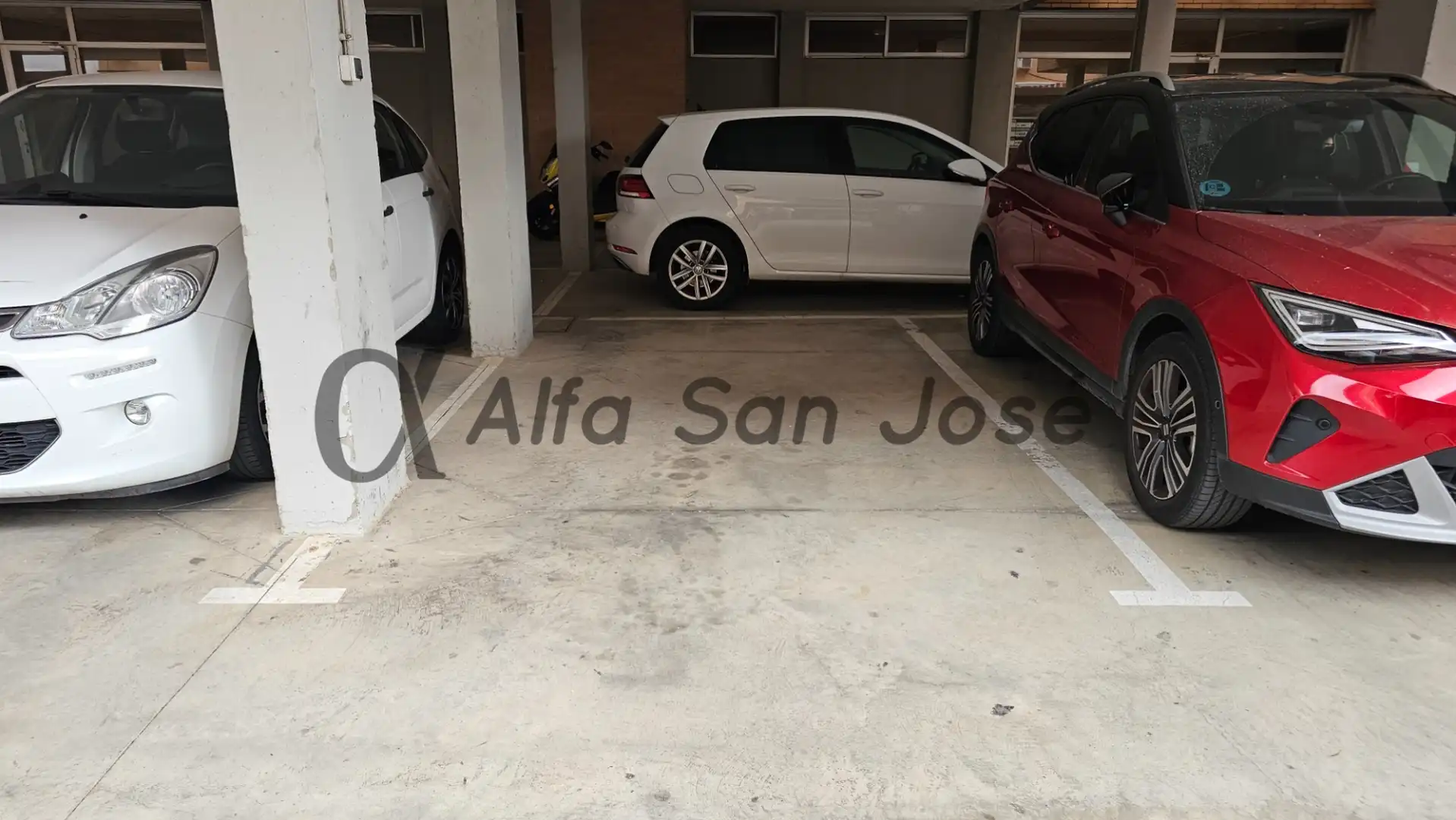 Aparcament de Garatge de lloguer en La Rinconada