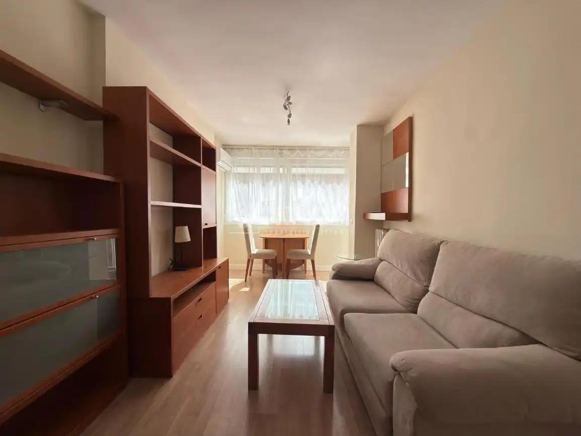 Sala de estar de Piso de alquiler en Madrid con Aire acondicionado, Calefacción y Terraza