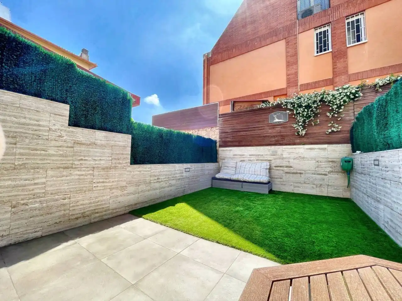 Terrace of Houses for sale in Cerdanyola del Vallès  with Air Conditioner, Heating and Private garden