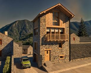 Exterior view of House or chalet for sale in Espot