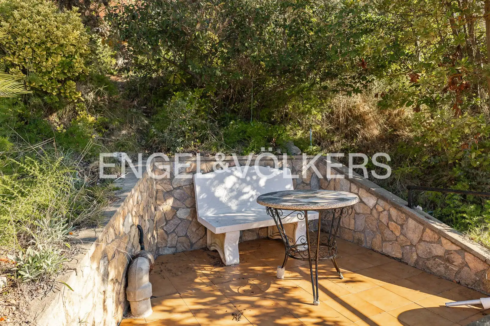 Terrassa de Casa o xalet en venda en Palafolls amb Calefacció, Jardí privat i Terrassa