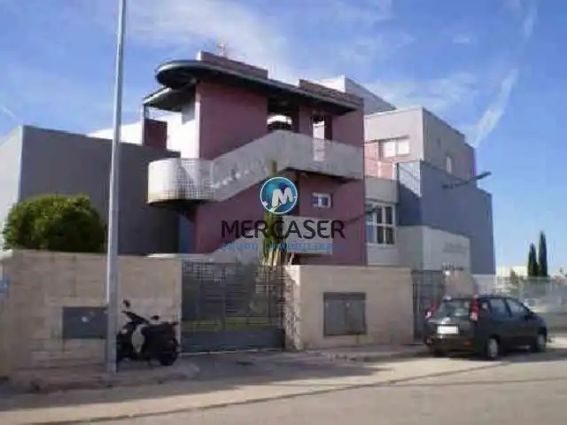 Außenansicht von Garage zum Verkauf in Alcalá de Henares