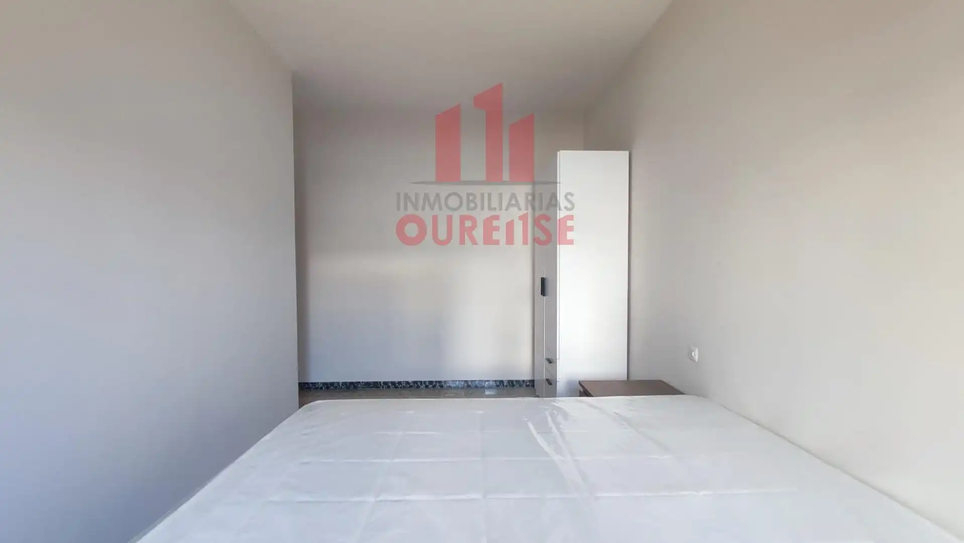 Schlafzimmer von Wohnung zur Miete in Ourense Capital  mit Heizung, Möbliert und Balkon