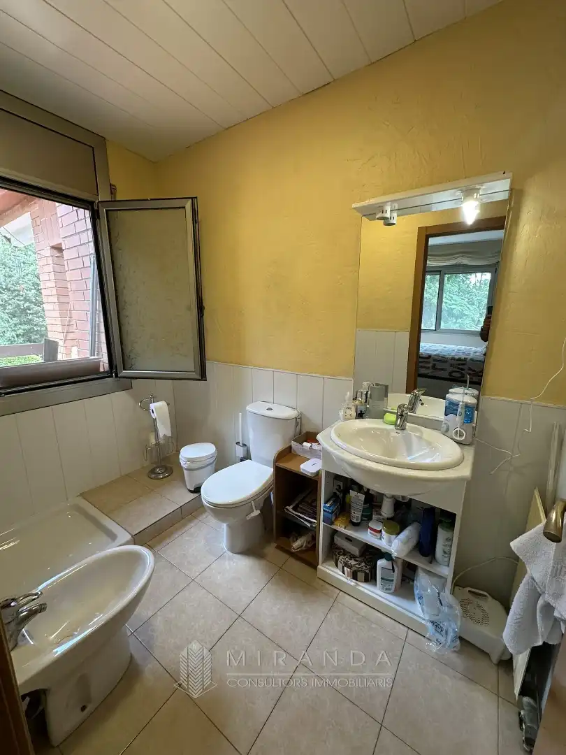 Bany de Casa o xalet en venda en L'Ametlla del Vallès amb Aire condicionat, Calefacció i Jardí privat