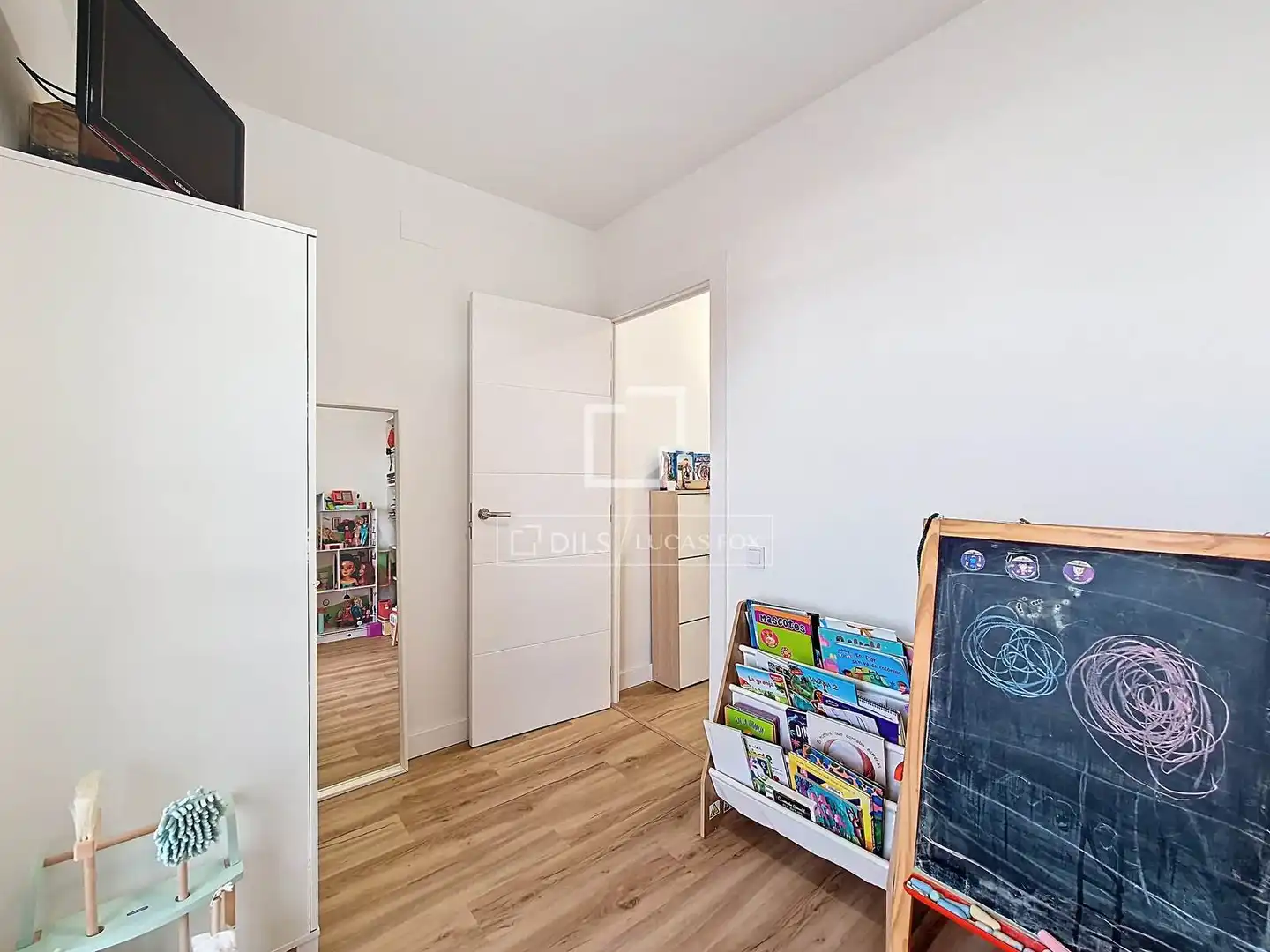 Schlafzimmer von Haus oder Chalet zum Verkauf in Vilanova i la Geltrú mit Klimaanlage, Heizung und Parkett