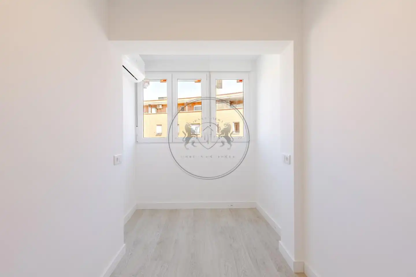 Habitación de Piso en venta en Madrid con Aire acondicionado y Alarma
