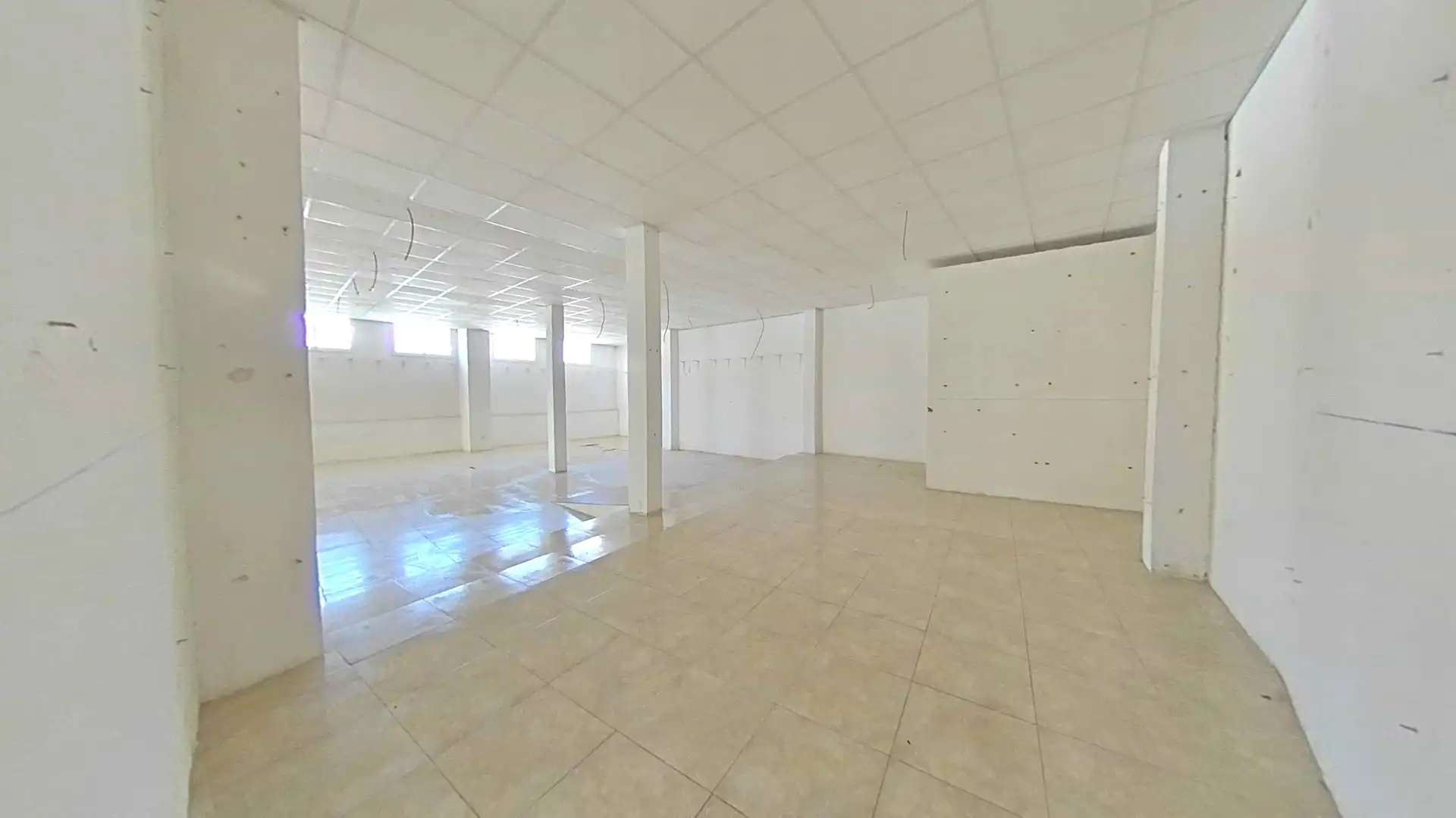 Business premises for sale in Alfonso I, imagen 2