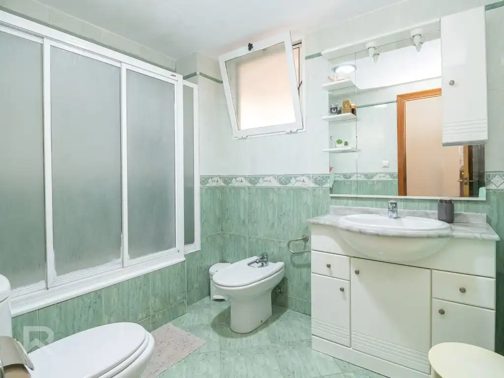 Bathroom of Flat for sale in Llutxent