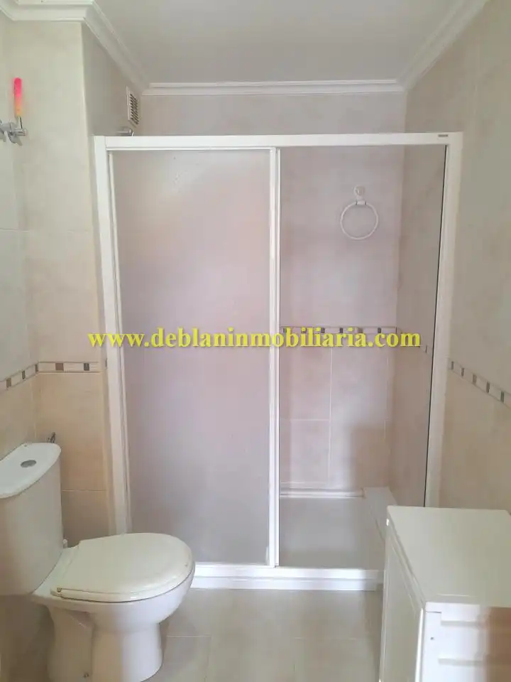Bathroom of Flat for rent in Tomiño  with Heating and Furnished