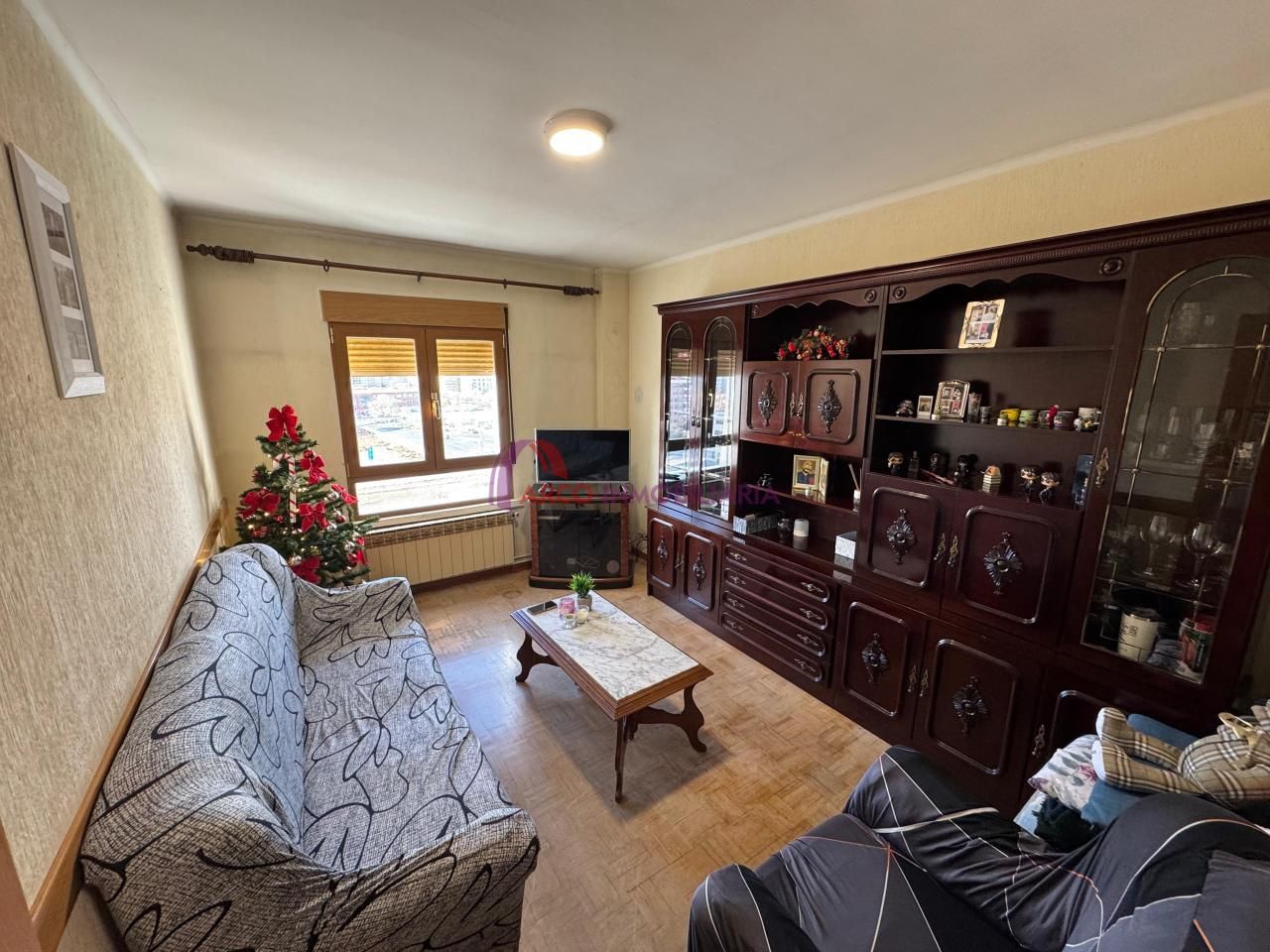 Sala d'estar de Pis en venda en Burgos Capital amb Calefacció, Terrassa i Moblat