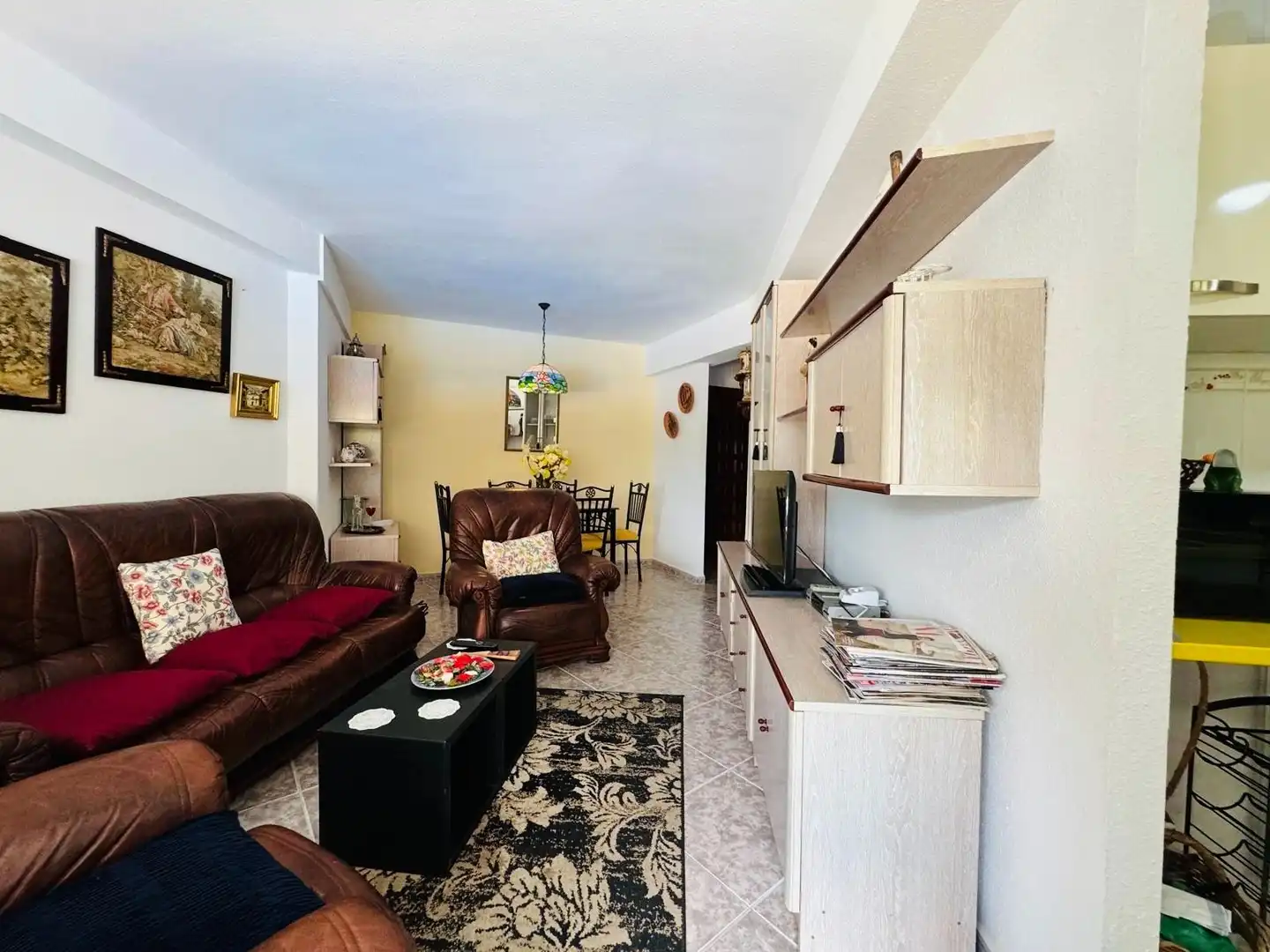 Sala d'estar de Pis en venda en Algarrobo amb Piscina comunitària