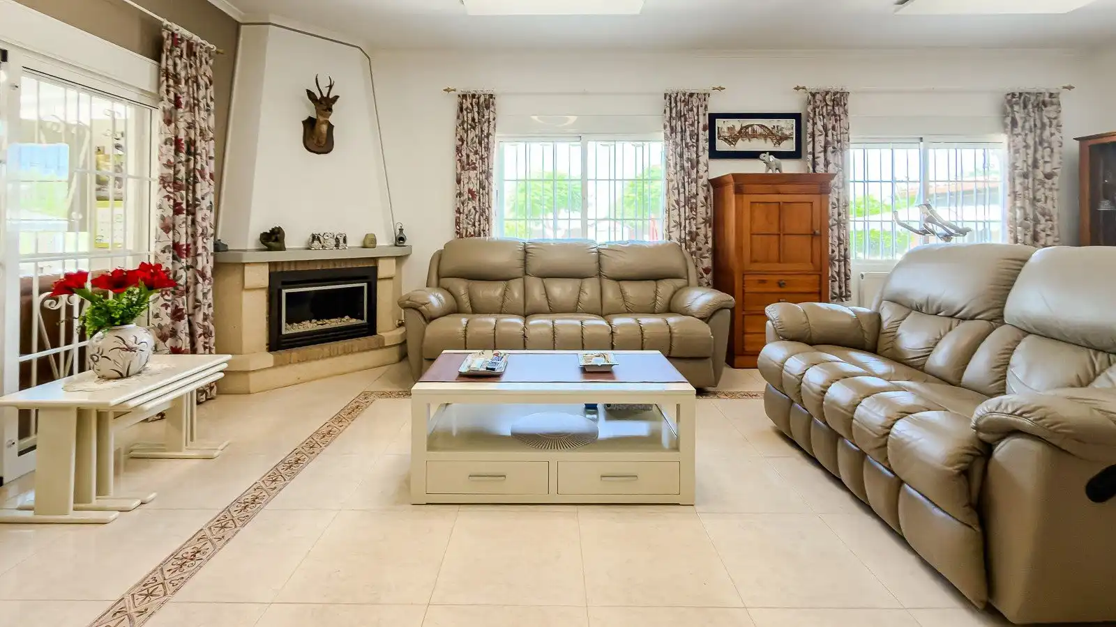 Living room of Houses for sale in Catral  with Heating, Private garden and Terrace