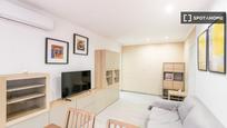 Living room of Flat to rent in  Barcelona Capital  with Air Conditioner, Heating and Furnished