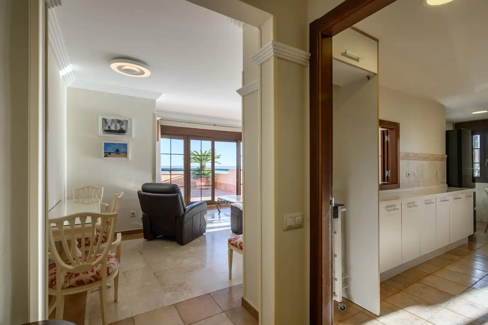 Dachboden zum Verkauf in Ayamonte mit Terrasse, Abstellraum und Möbliert
