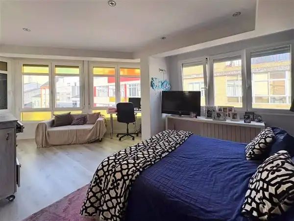 Flat with lift for sale in Rua Serra Gañidoira