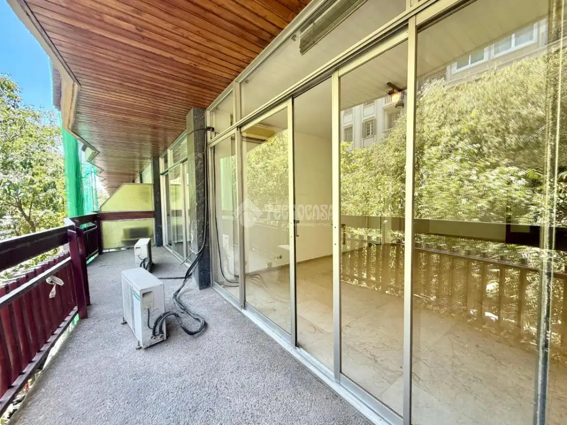 Terraza de Piso en venta en Barcelona con Aire acondicionado y Balcón