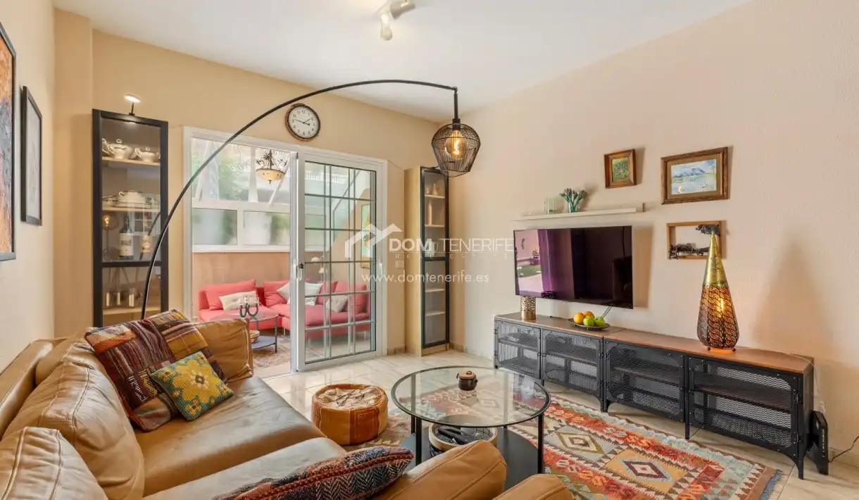 Living room of Flat for sale in Arona  with Terrace, Swimming Pool and Furnished
