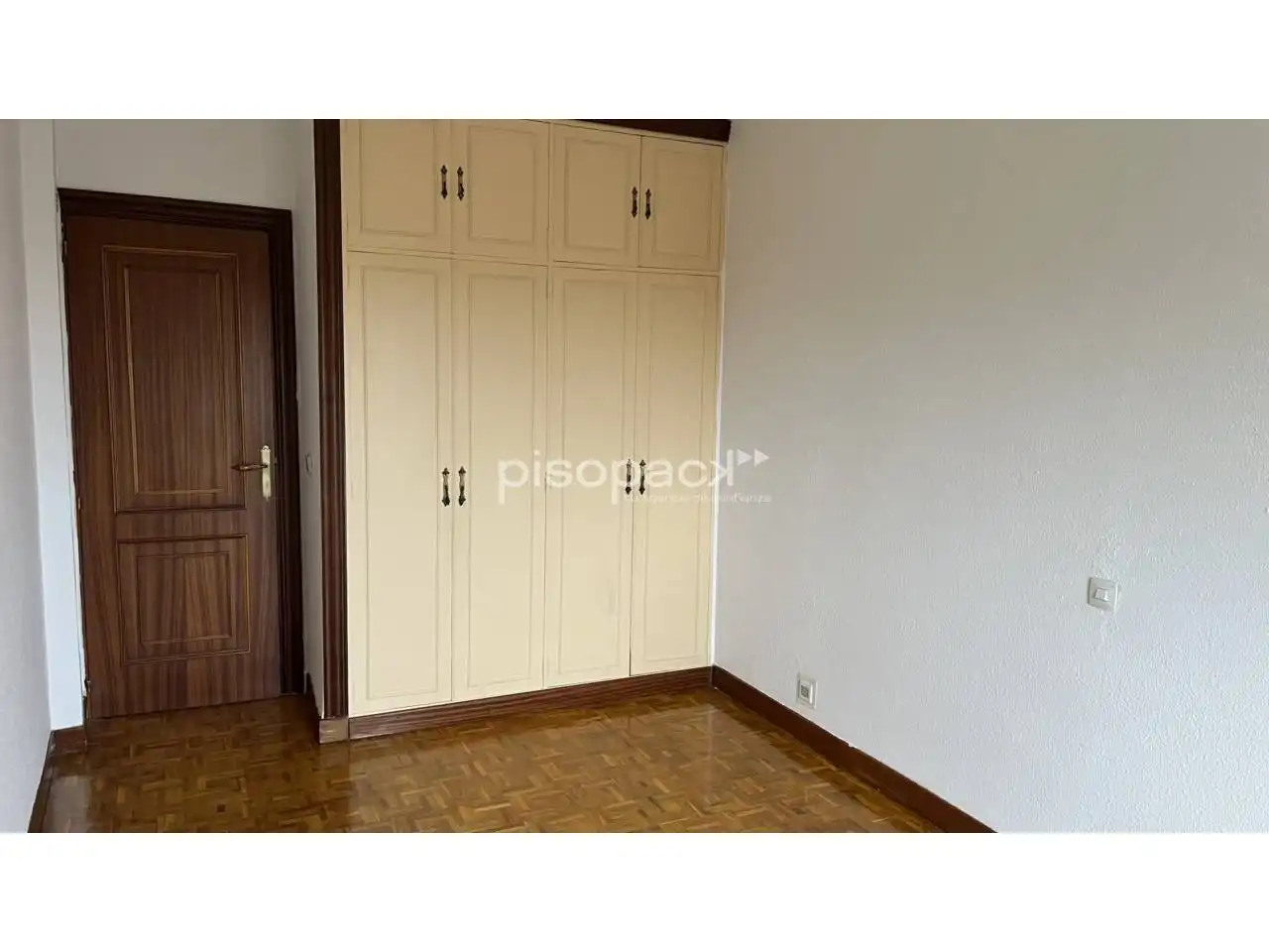 Bedroom of Flat for sale in  Pamplona / Iruña  with Heating, Parquet flooring and Alarm