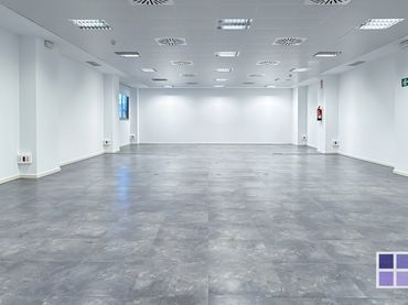 Oficina amb ascensor de lloguer a Avinguda de Cornellà