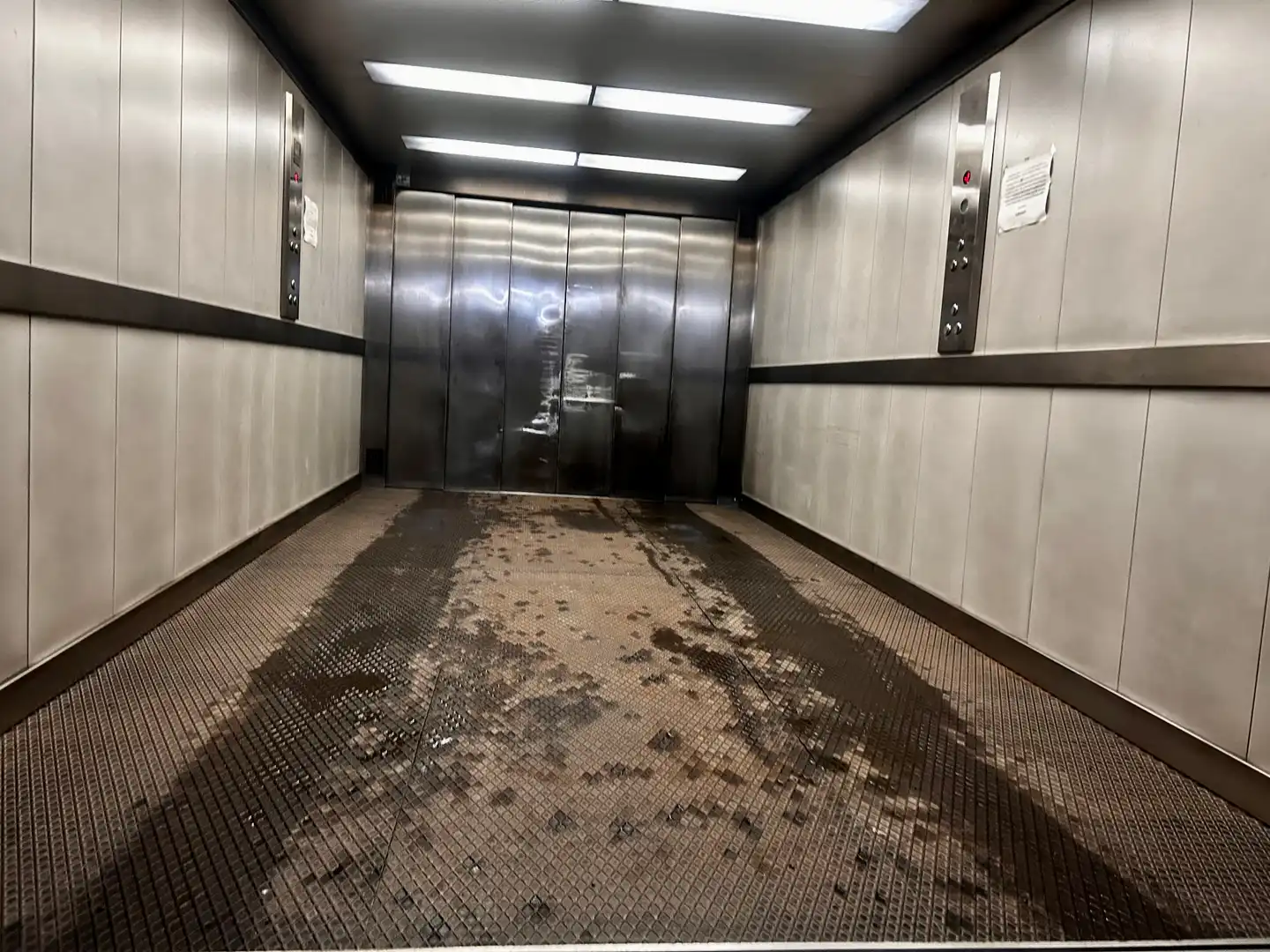 Pis en venda en Ávila amb Calefacció, Parquet i Moblat