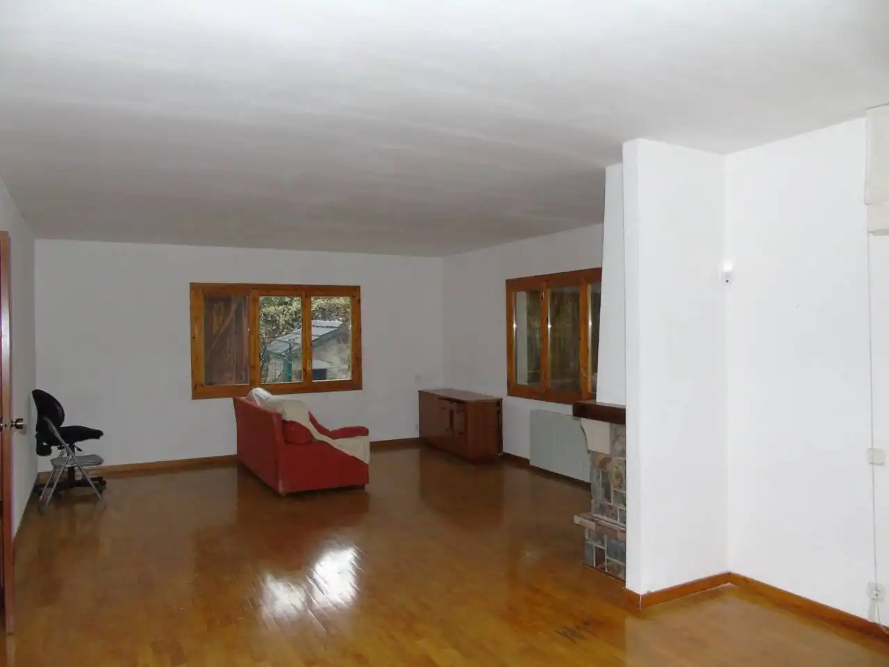 Detached house with garden for sale in Seva, imagen 3