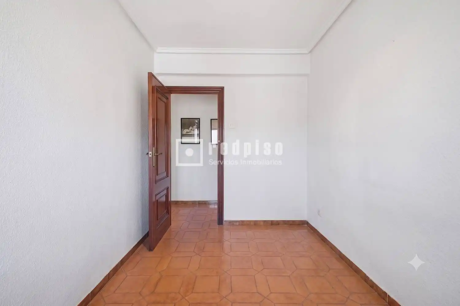 Habitación de Piso en venta en Valencia con Calefacción, Terraza y Amueblado
