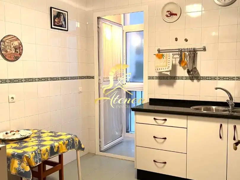 Cocina de Piso en venta en Utrera con Terraza y Balcón