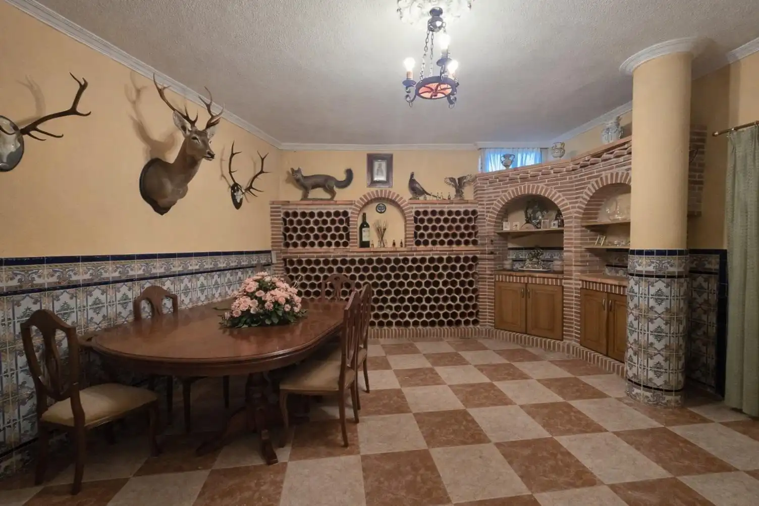Houses for sale in Plasencia  with Air Conditioner, Terrace and Storage room