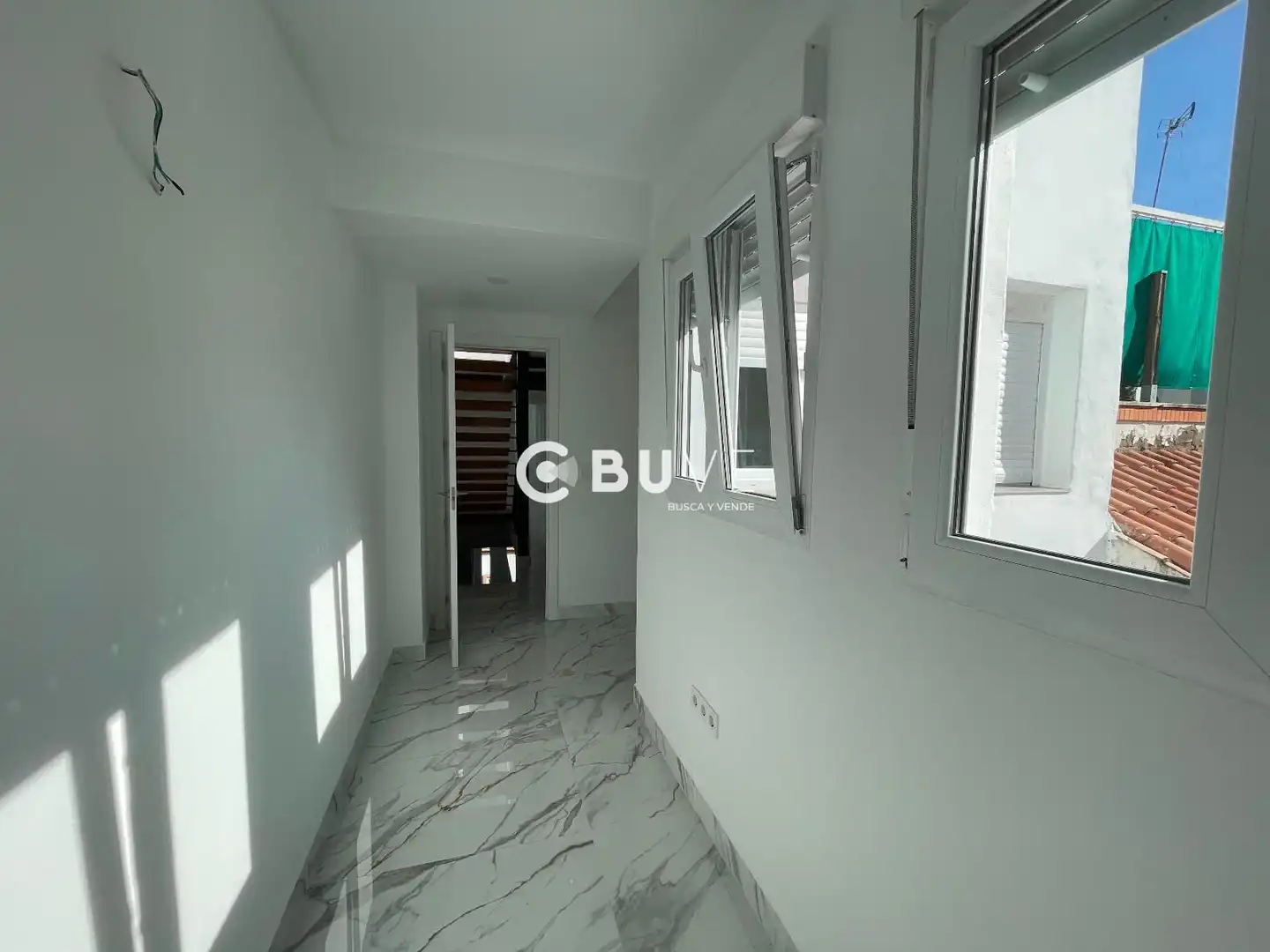 Houses for sale in Sevilla  with Air Conditioner, Terrace and Swimming Pool