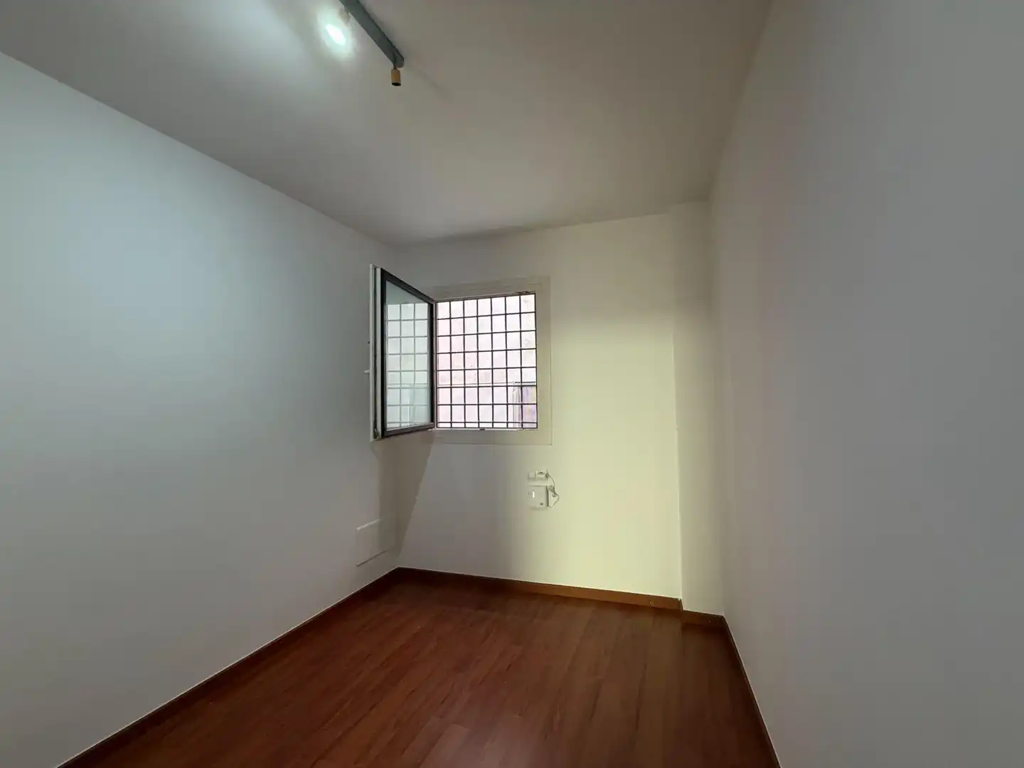 Habitación de Piso en venta en Castelló d'Empúries con Parquet y Trastero