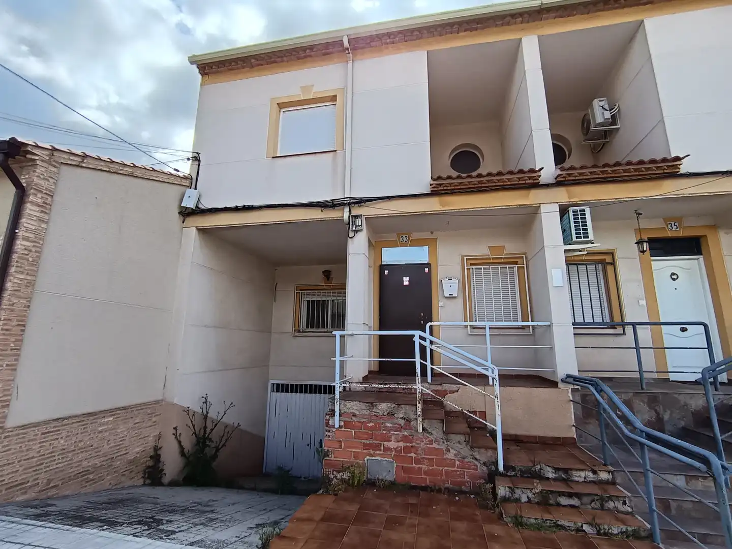 Casa adosada en venta en Calle Granátula, Moral de Calatrava
