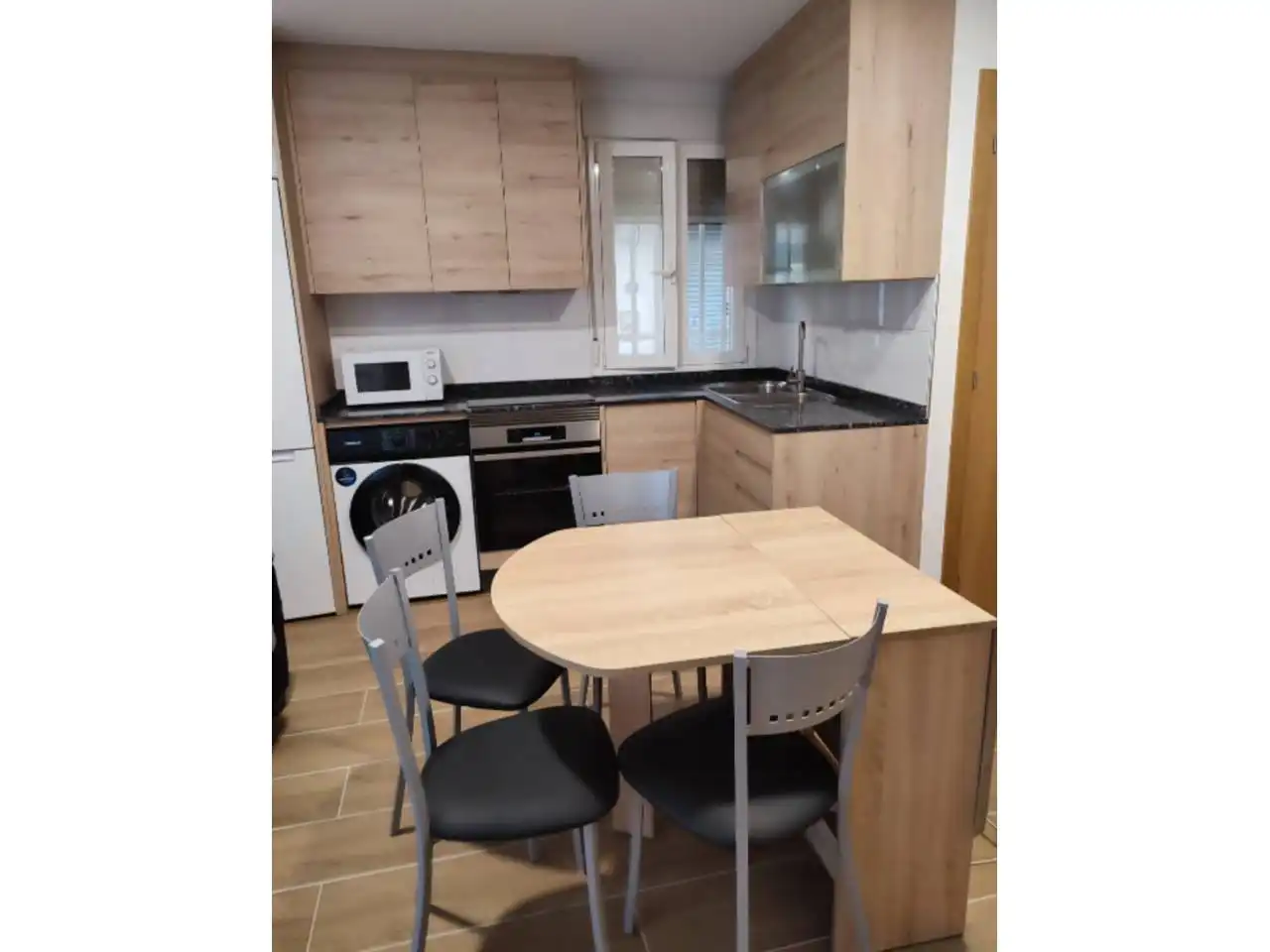 Cocina de Casa o chalet en venta en Ourense Capital  con Calefacción, Jardín privado y Terraza