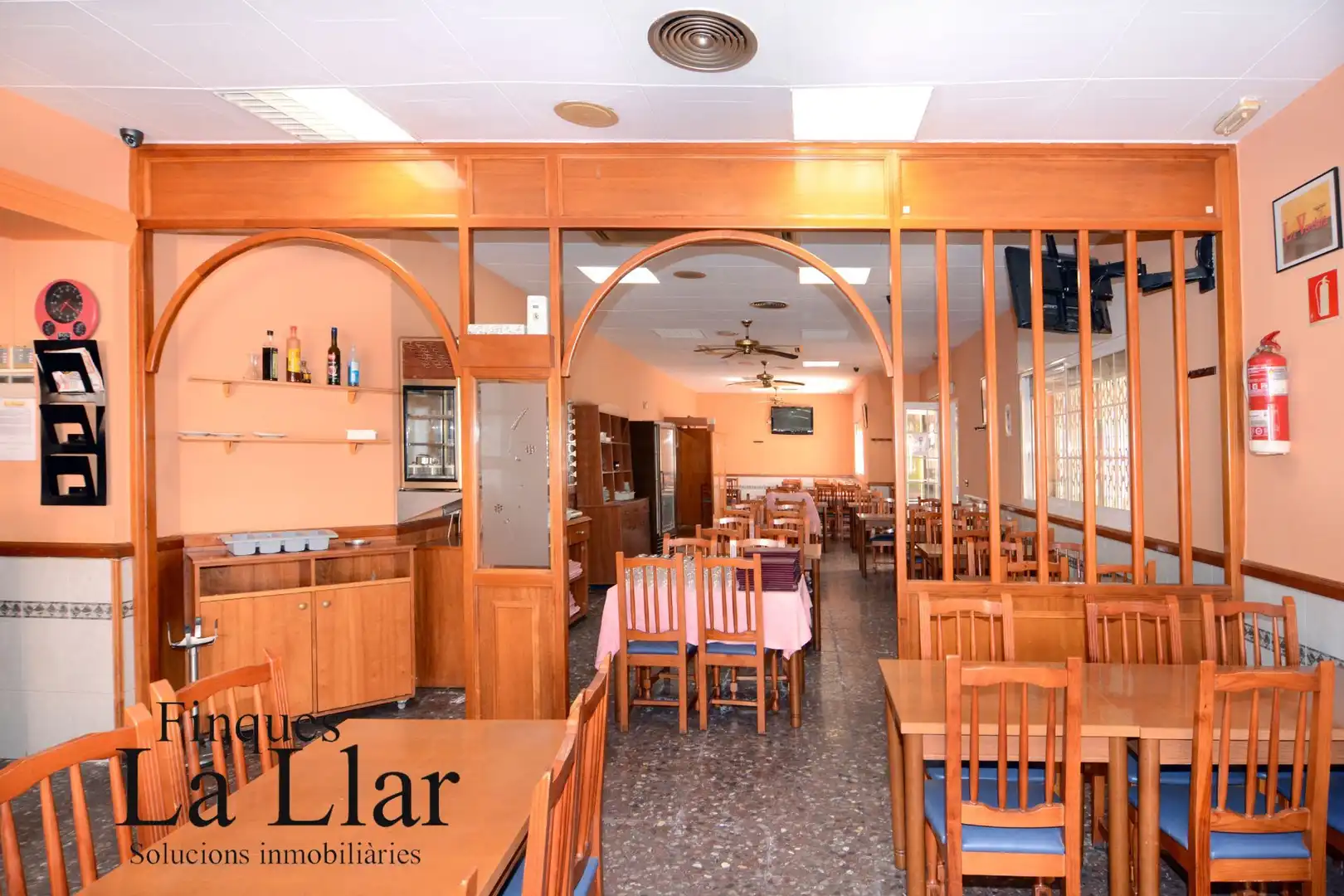 Commercial properties for sale in d'Ernest Lluch, Torrent Ballester
