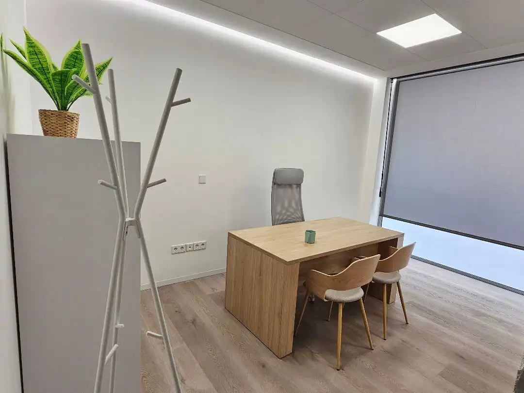 Büro zur Miete in San Vicente del Raspeig / Sant Vicent del Raspeig mit Klimaanlage, Heizung und Möbliert