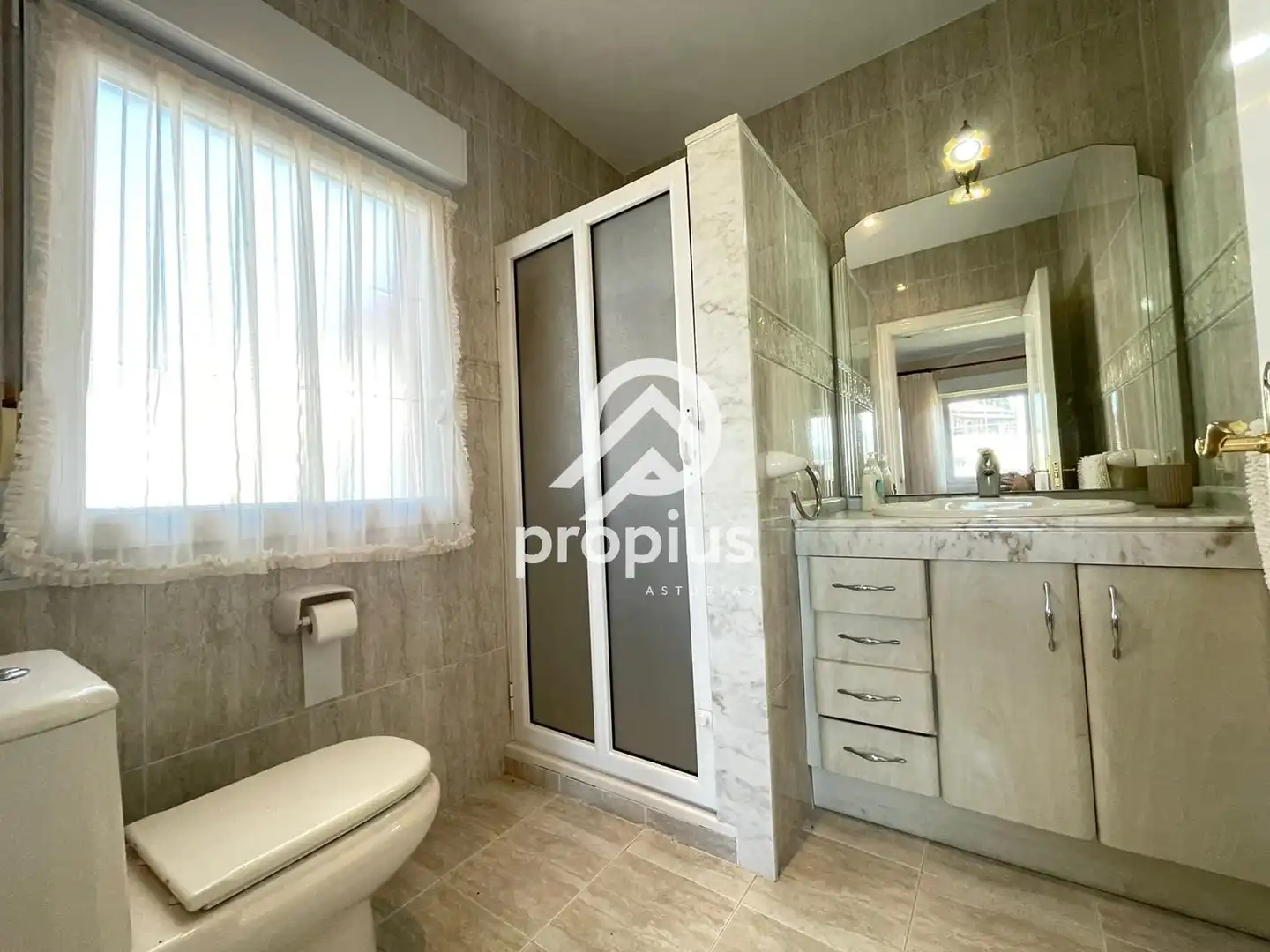 Bathroom of Houses for sale in Llanes  with Heating, Private garden and Terrace