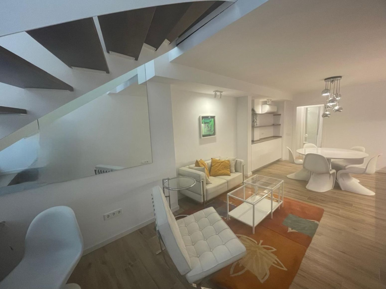 Sala de estar de Piso de alquiler en  Valencia Capital con Aire acondicionado, Calefacción y Amueblado