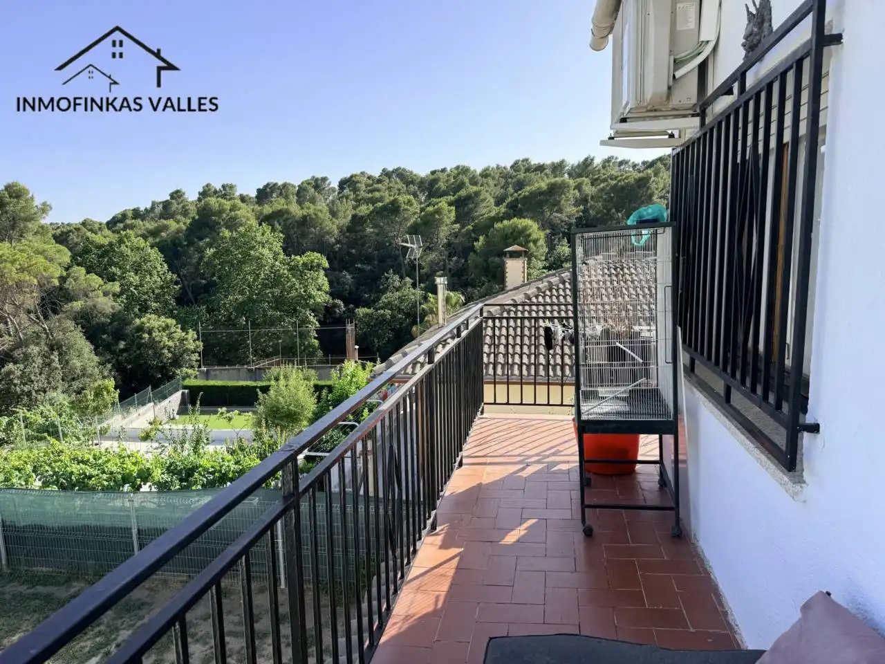 Vista exterior de Casa o chalet en venta en Lliçà d'Amunt con Calefacción, Jardín privado y Terraza